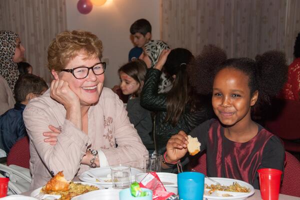 Dochter met haar gezinsmaatje