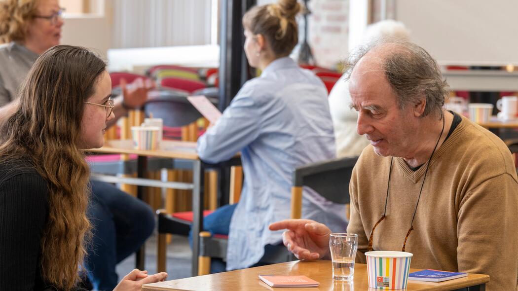 Ontmoetingen tussen jong en oud(er)